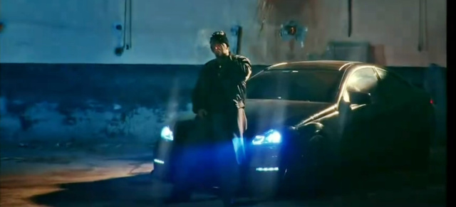 Mercedes in der Musik - Burnouts and Streetgangs: Afrika Rapper Hleem Taj Alser: Mercedes Benz