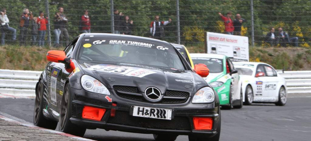 VLN:  Platz 4 für den SLK  von Motorsport Sing: Dank des fahrerischen Könnens des Fahrerteams kam Motorsport Sing beim 42. Adenauer ADAC Rundstreckentrophy unter die ersten Vier. 
