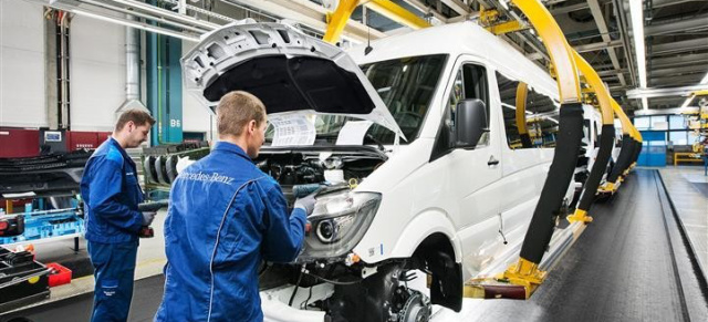 Sprinter-Produktion wird zweigleisig. Stärkung der deutschen Standorte und Produktion in Übersee beschlossen: Überproportionales Wachstum des nordamerikanischen Marktes für große Transporter macht zusätzliches Produktionswerk im NAFTA-Raum unumgänglich