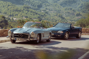 Eleganter Paarlauf: Sonniger Sternen-Kult: Mercedes SL 600 trifft 300 SL Roadster
